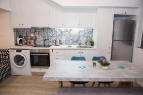 Stylish, comfortable, basement loft-like apartment with amenities